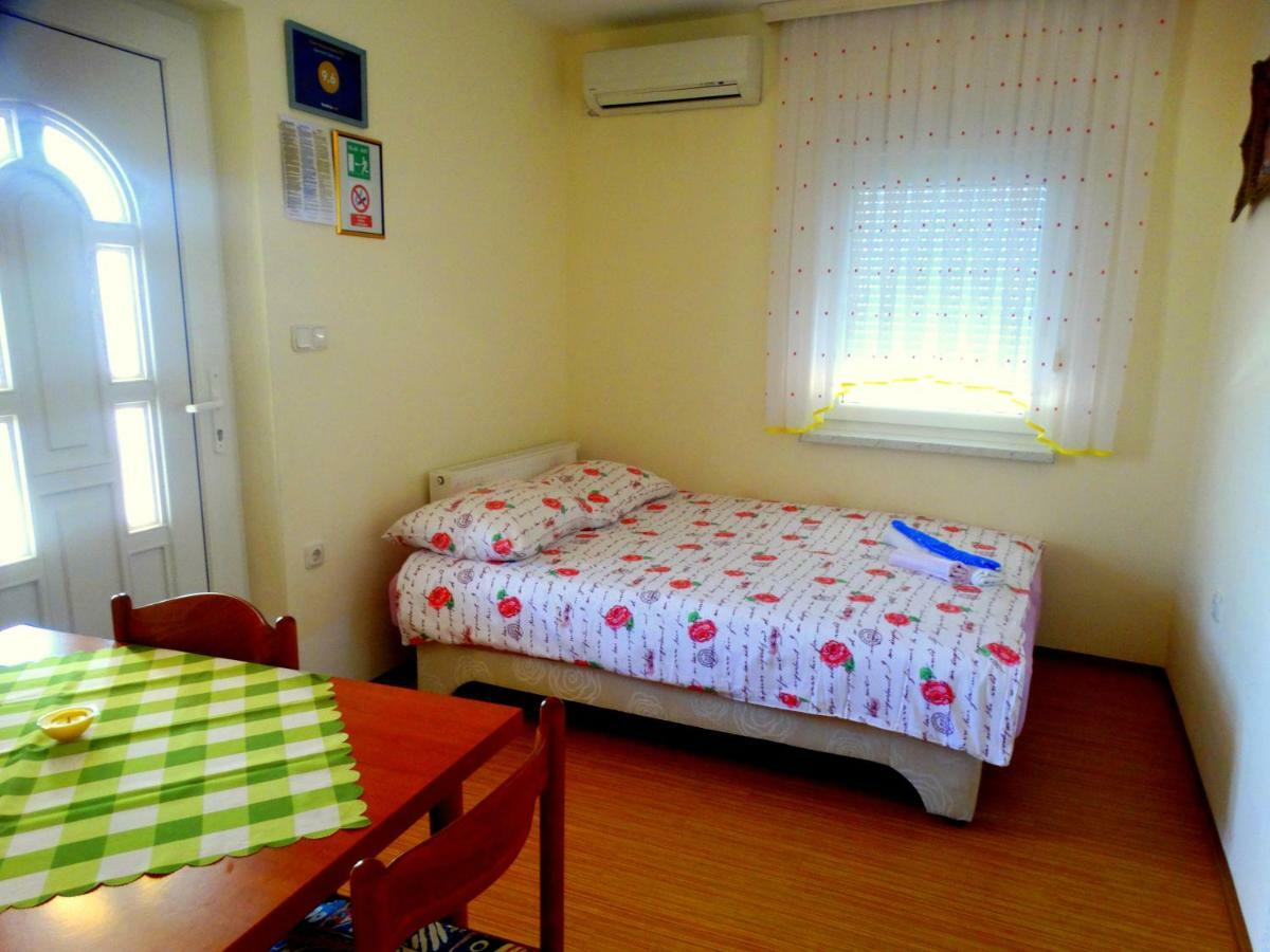 Apartment Gebic Ivan Crikvenica Exterior photo